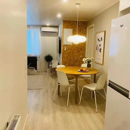 Peaceful House With Own Sauna, Free Parking 公寓 *