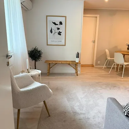 Peaceful House With Own Sauna, Free Parking * Rovaniemi