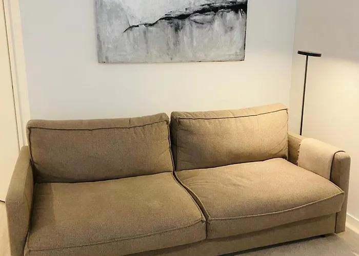 Peaceful House With Own Sauna, Free Parking