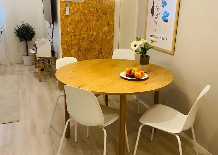 Apartman Peaceful House With Own Sauna, Free Parking